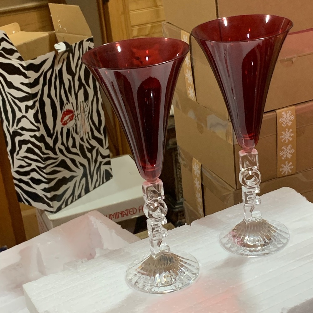 Lynda Corneille Noel Wine Glasses